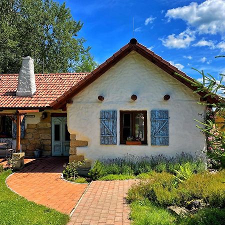 Bungalov Trapani Ruzova Exterior foto